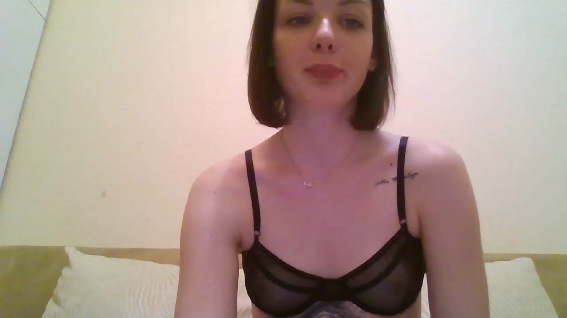 Gallery image thumbnail from RoxieSinner's myfreecams stream on, 01/31/2023, 16:35 image 14 of 20