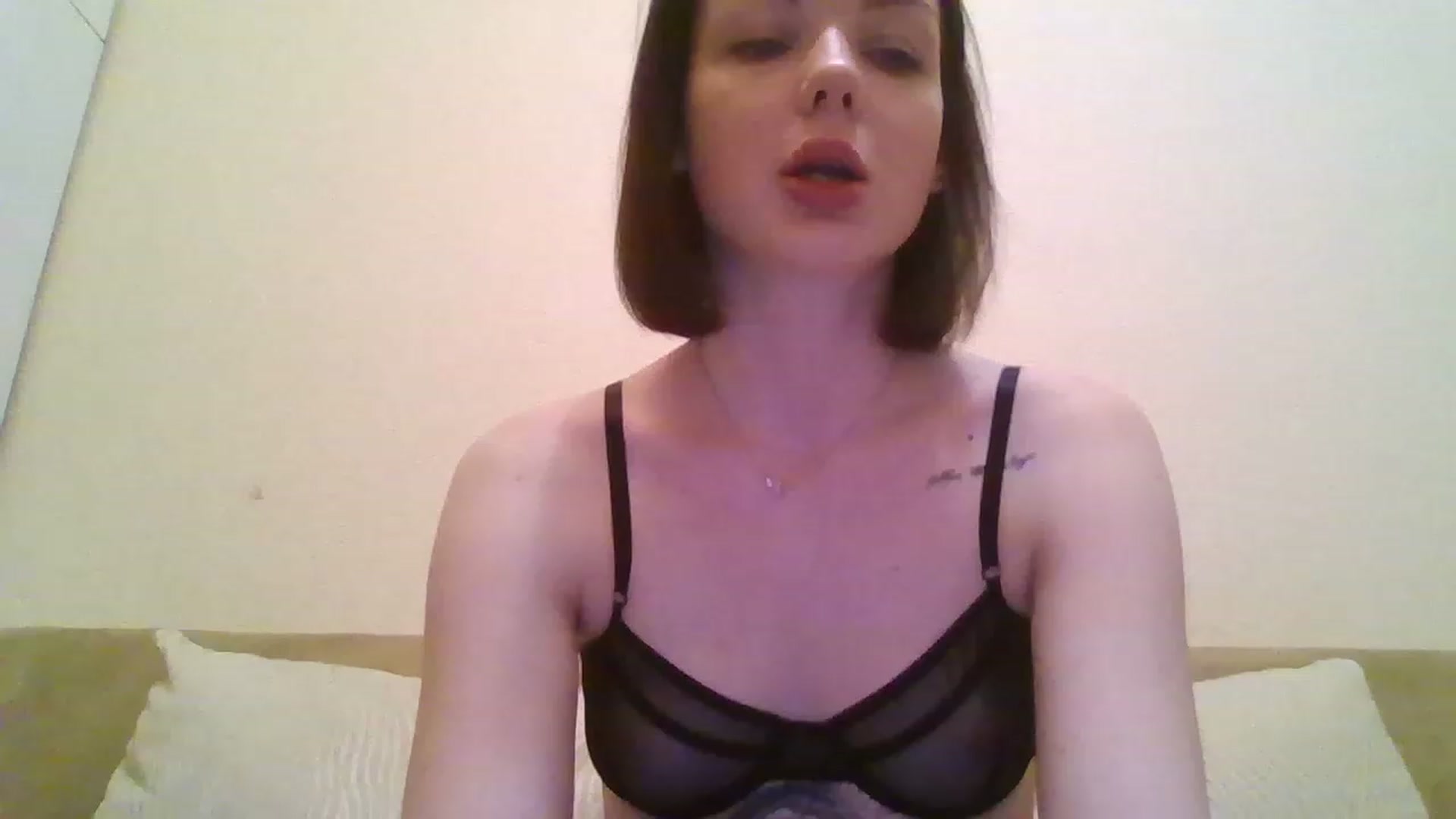 Gallery image thumbnail from RoxieSinner's myfreecams stream on, 01/31/2023, 16:35 image 3 of 20