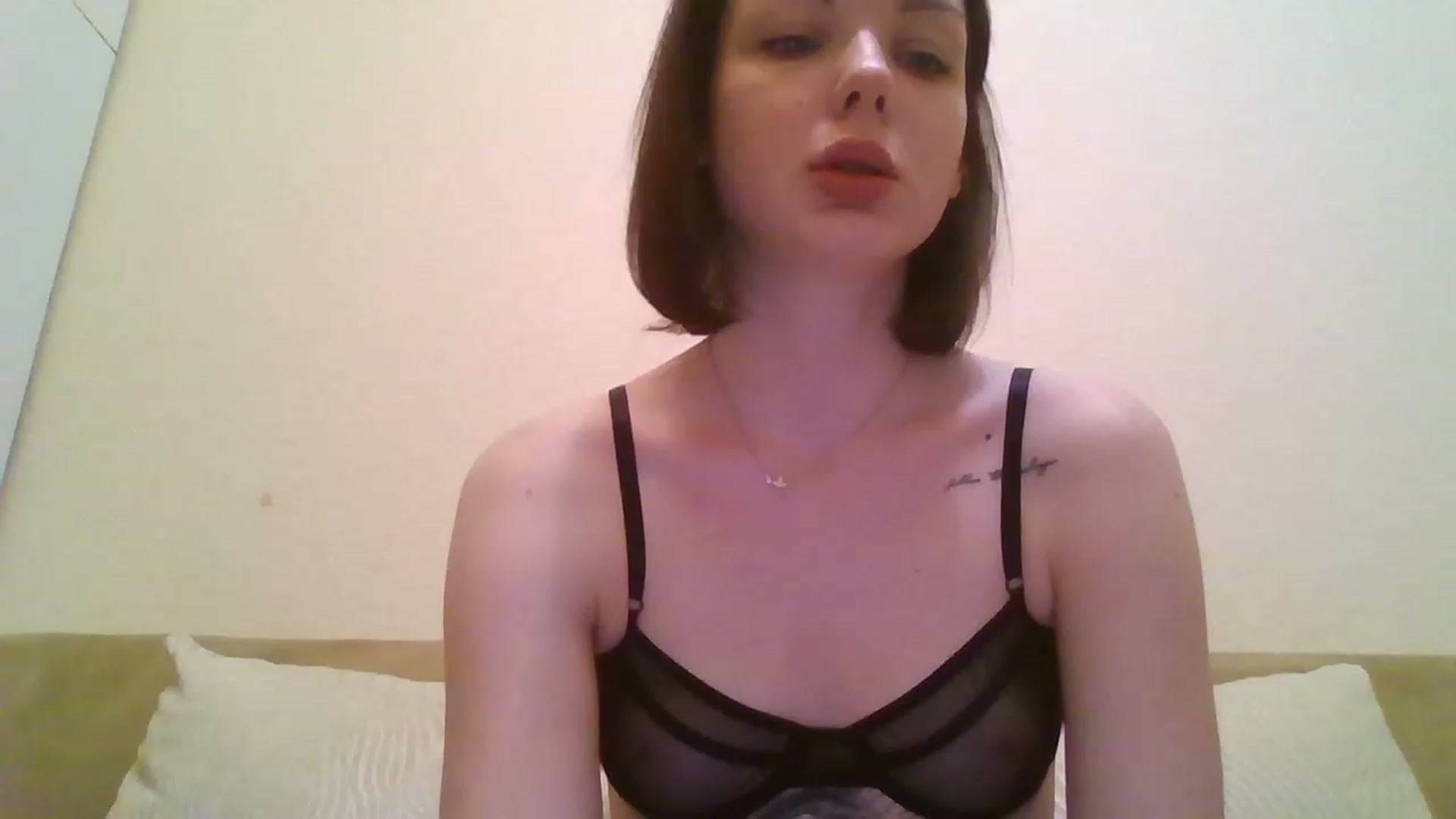 Gallery image thumbnail from RoxieSinner's myfreecams stream on, 01/31/2023, 16:35 image 12 of 20