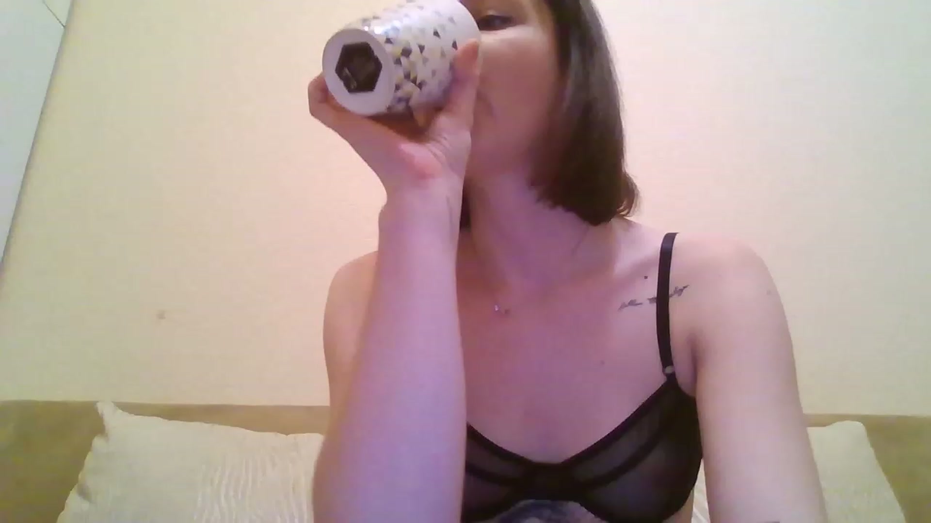 Gallery image thumbnail from RoxieSinner's myfreecams stream on, 01/31/2023, 16:35 image 7 of 20