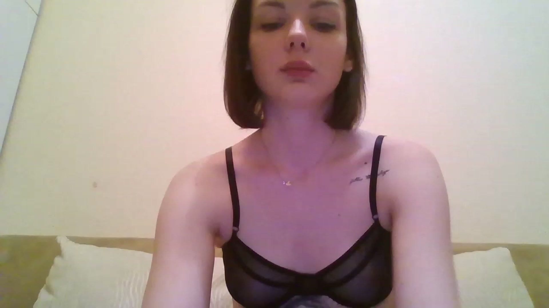 Gallery image thumbnail from RoxieSinner's myfreecams stream on, 01/31/2023, 16:35 image 8 of 20