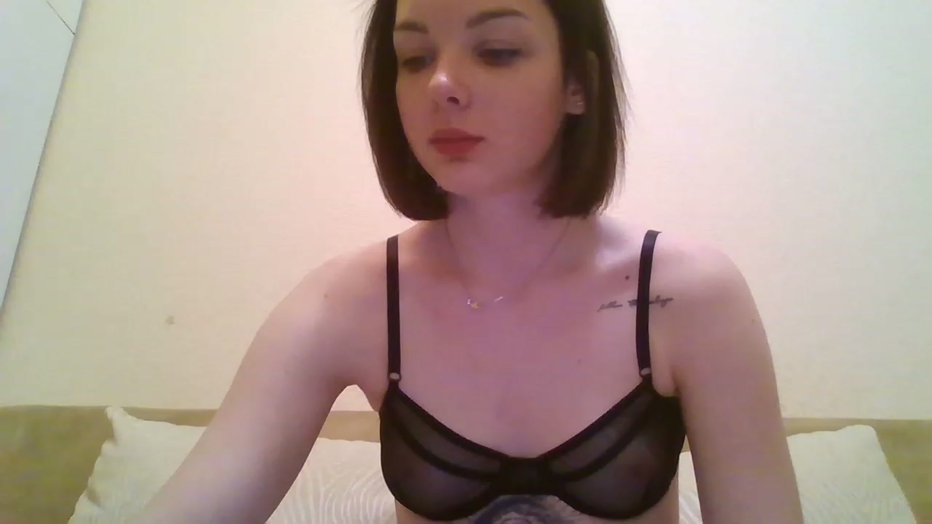 Gallery image thumbnail from RoxieSinner's myfreecams stream on, 01/31/2023, 16:35 image 13 of 20