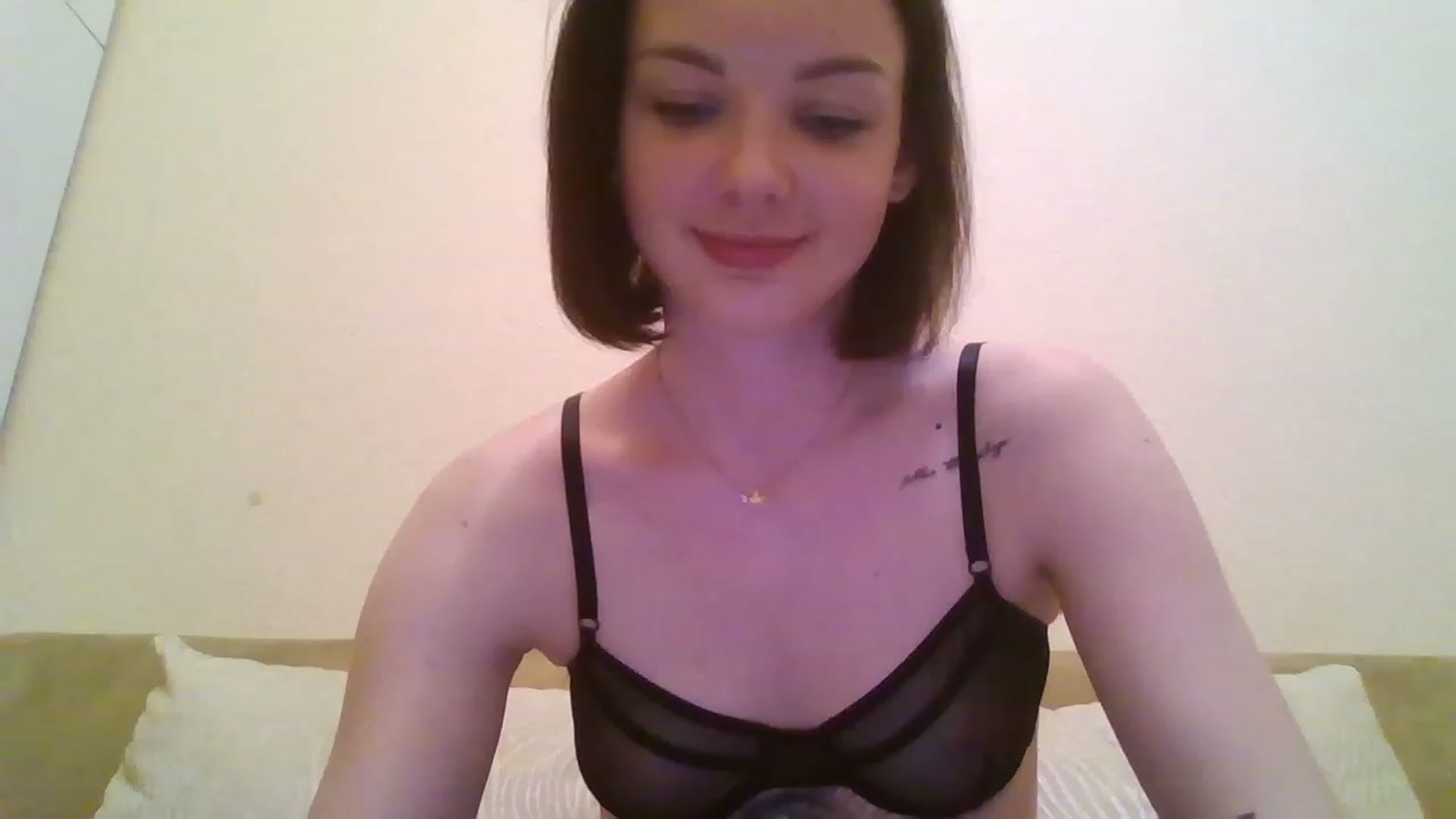 Gallery image thumbnail from RoxieSinner's myfreecams stream on, 01/31/2023, 16:35 image 1 of 20