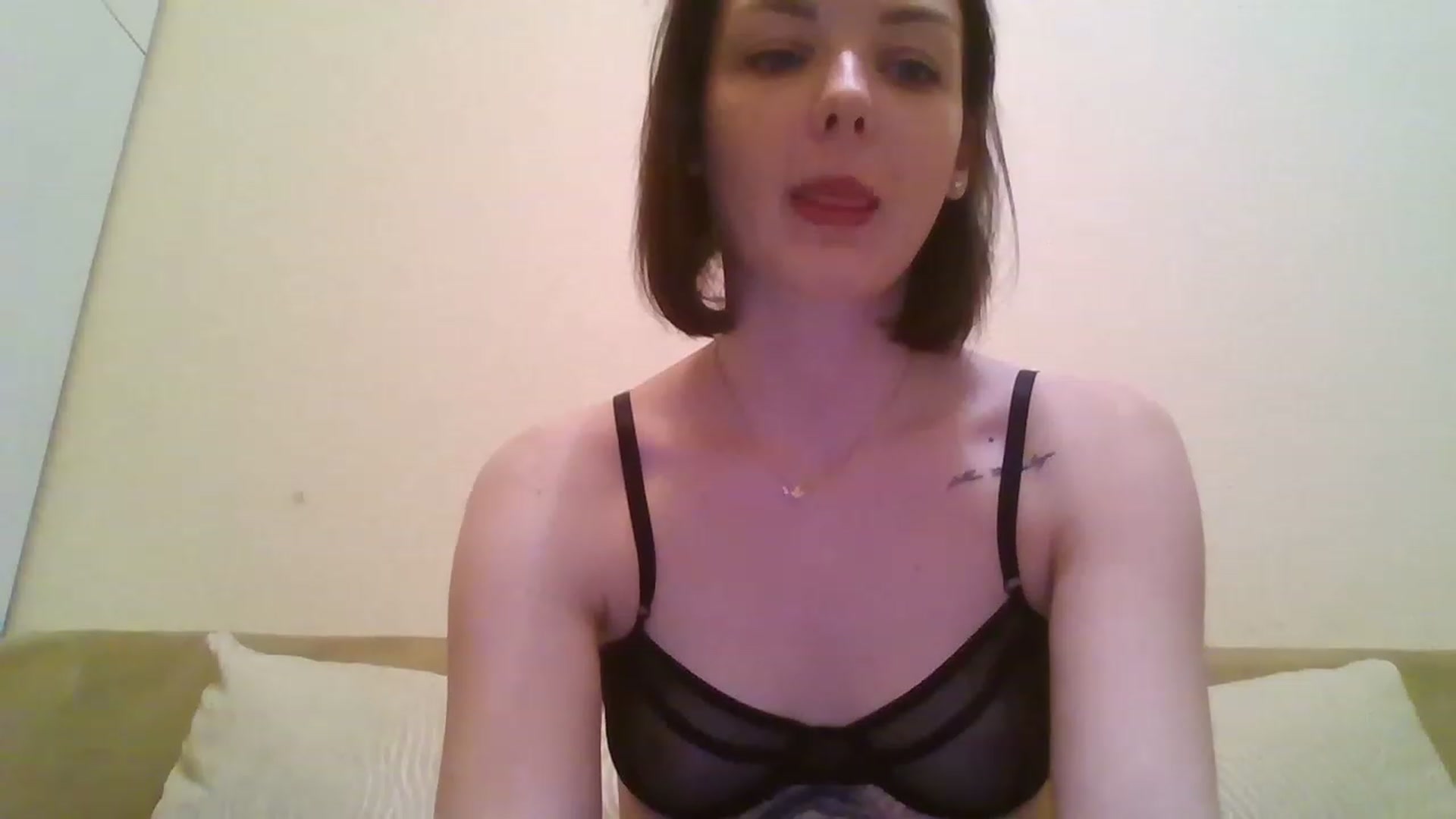 Gallery image thumbnail from RoxieSinner's myfreecams stream on, 01/31/2023, 17:15 image 5 of 20