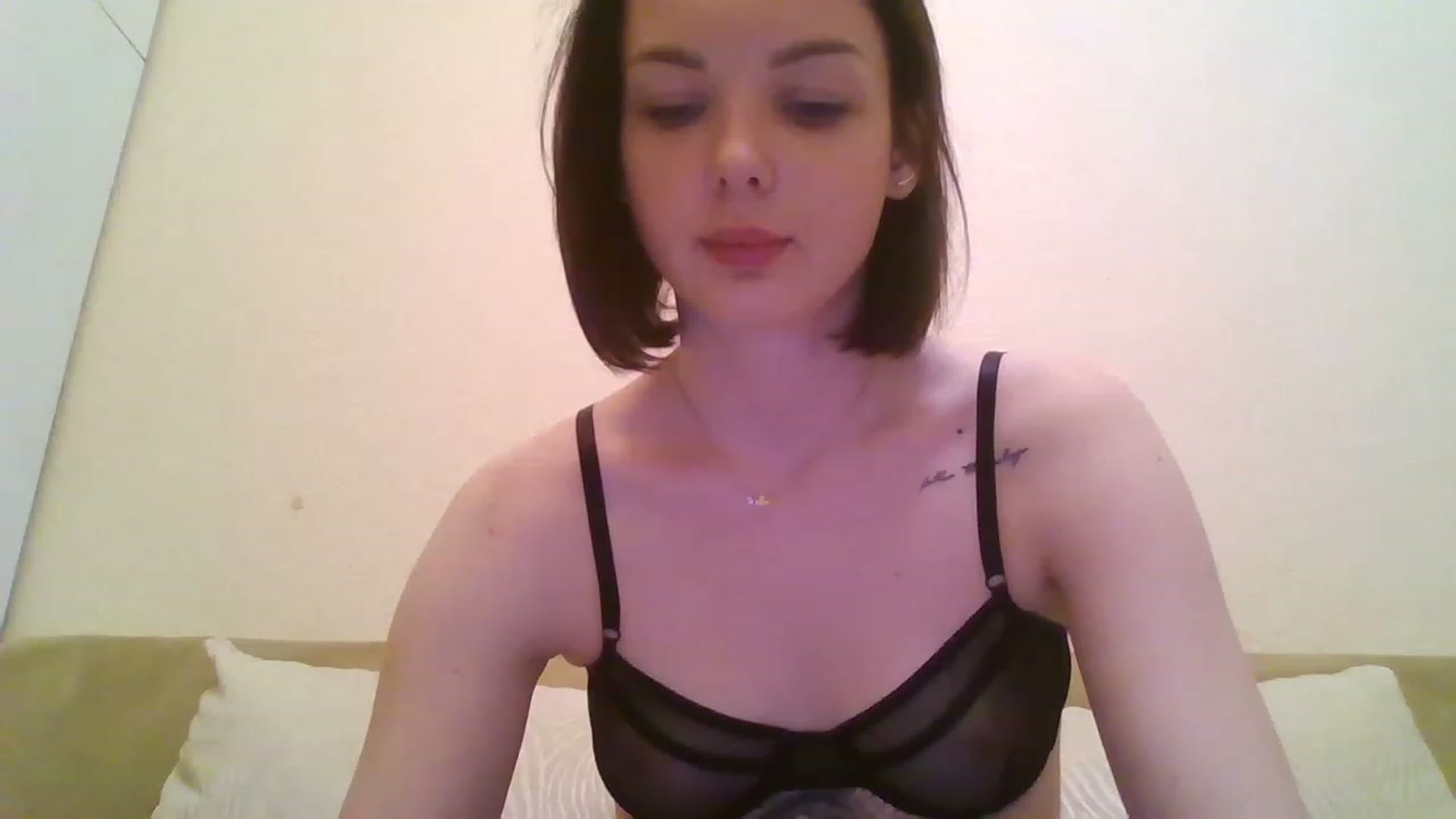 Gallery image thumbnail from RoxieSinner's myfreecams stream on, 01/31/2023, 17:15 image 7 of 20