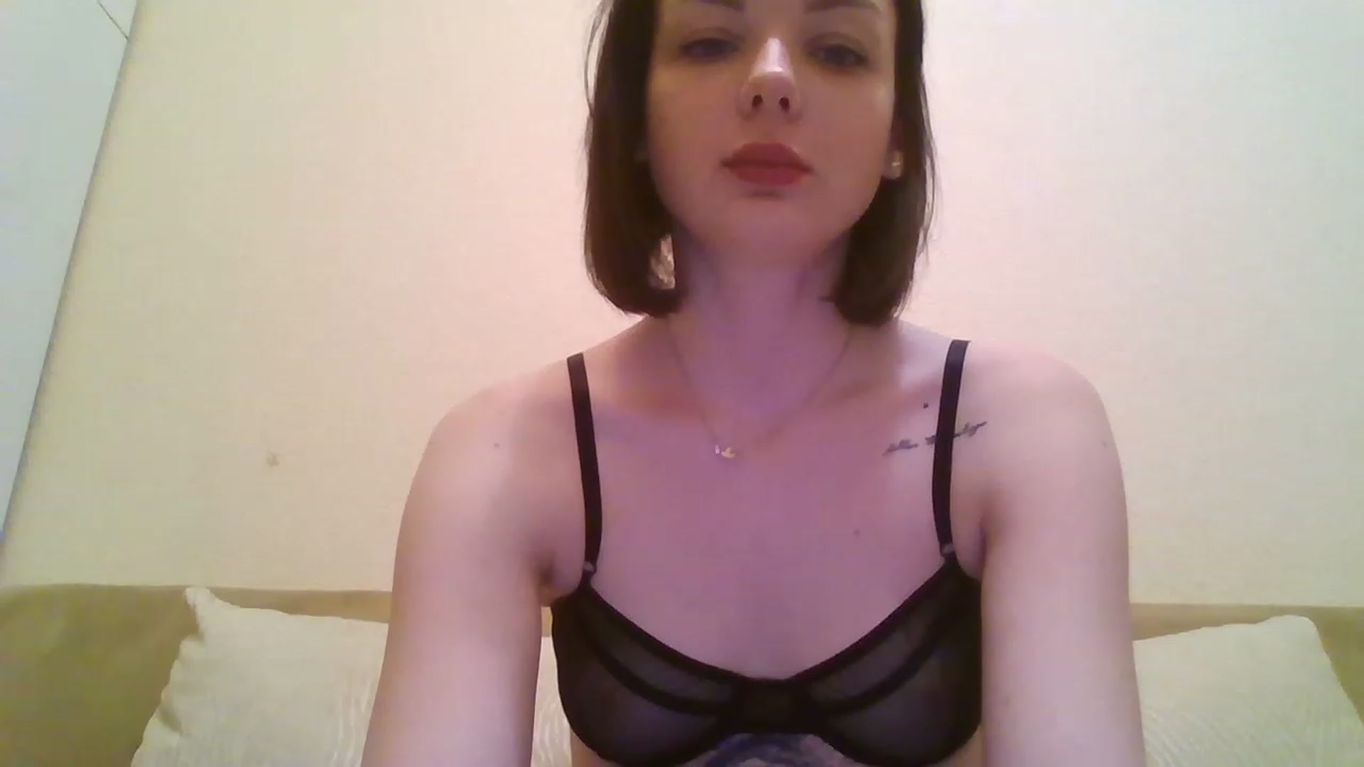 Gallery image thumbnail from RoxieSinner's myfreecams stream on, 01/31/2023, 17:15 image 15 of 20