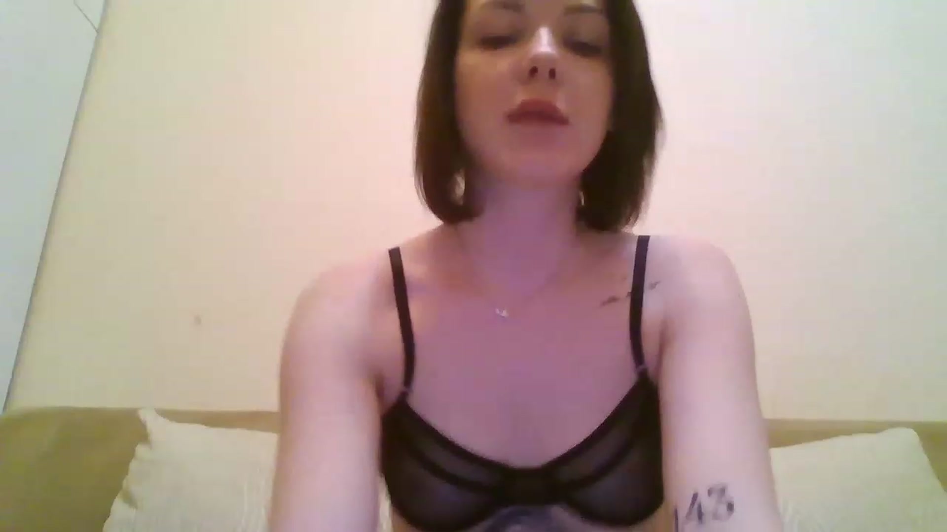 Gallery image thumbnail from RoxieSinner's myfreecams stream on, 01/31/2023, 17:15 image 11 of 20
