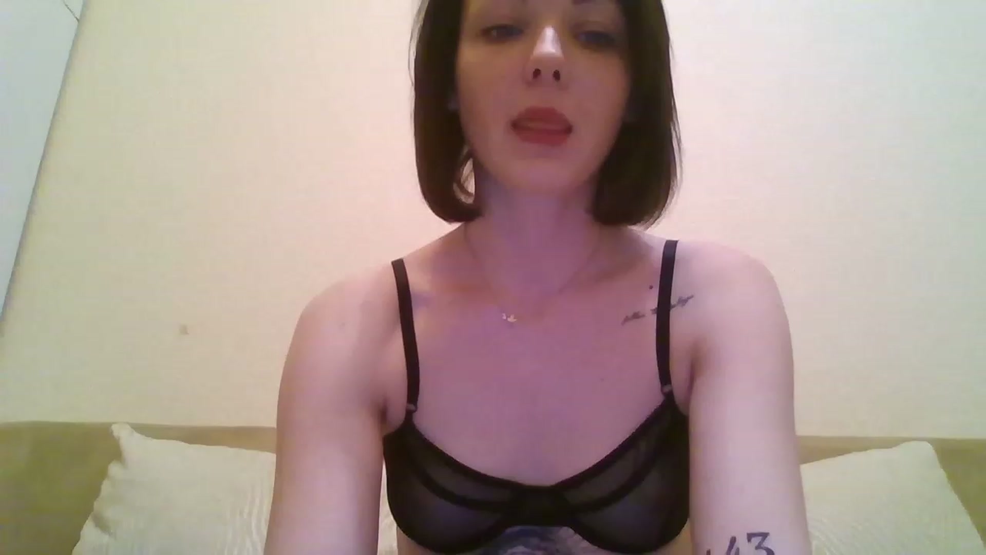 Gallery image thumbnail from RoxieSinner's myfreecams stream on, 01/31/2023, 17:48 image 17 of 20