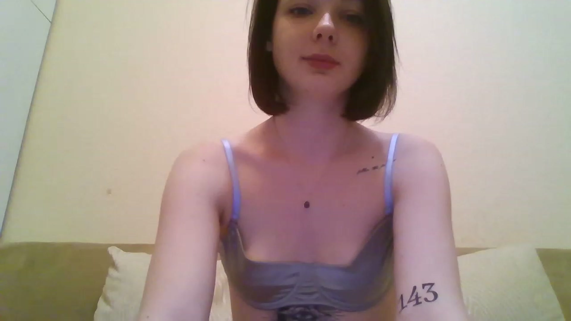 Gallery image thumbnail from RoxieSinner's myfreecams stream on, 02/01/2023, 15:21 image 3 of 20