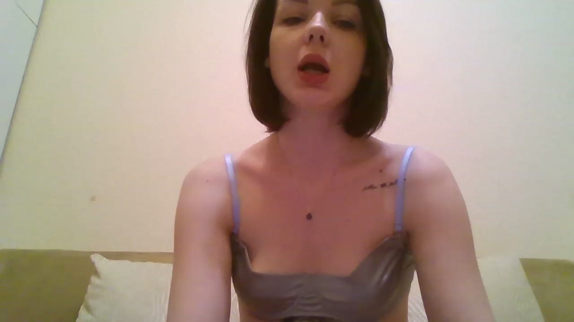 Gallery image thumbnail from RoxieSinner's myfreecams stream on, 02/01/2023, 15:21 image 7 of 20