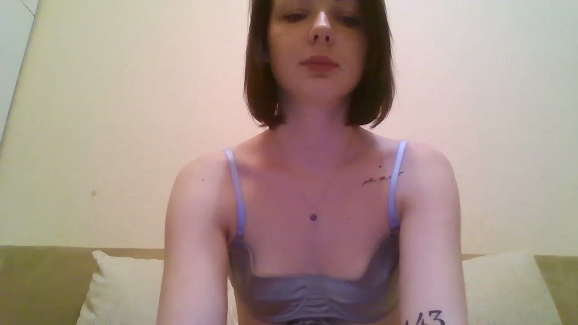 Gallery image thumbnail from RoxieSinner's myfreecams stream on, 02/01/2023, 15:21 image 17 of 20