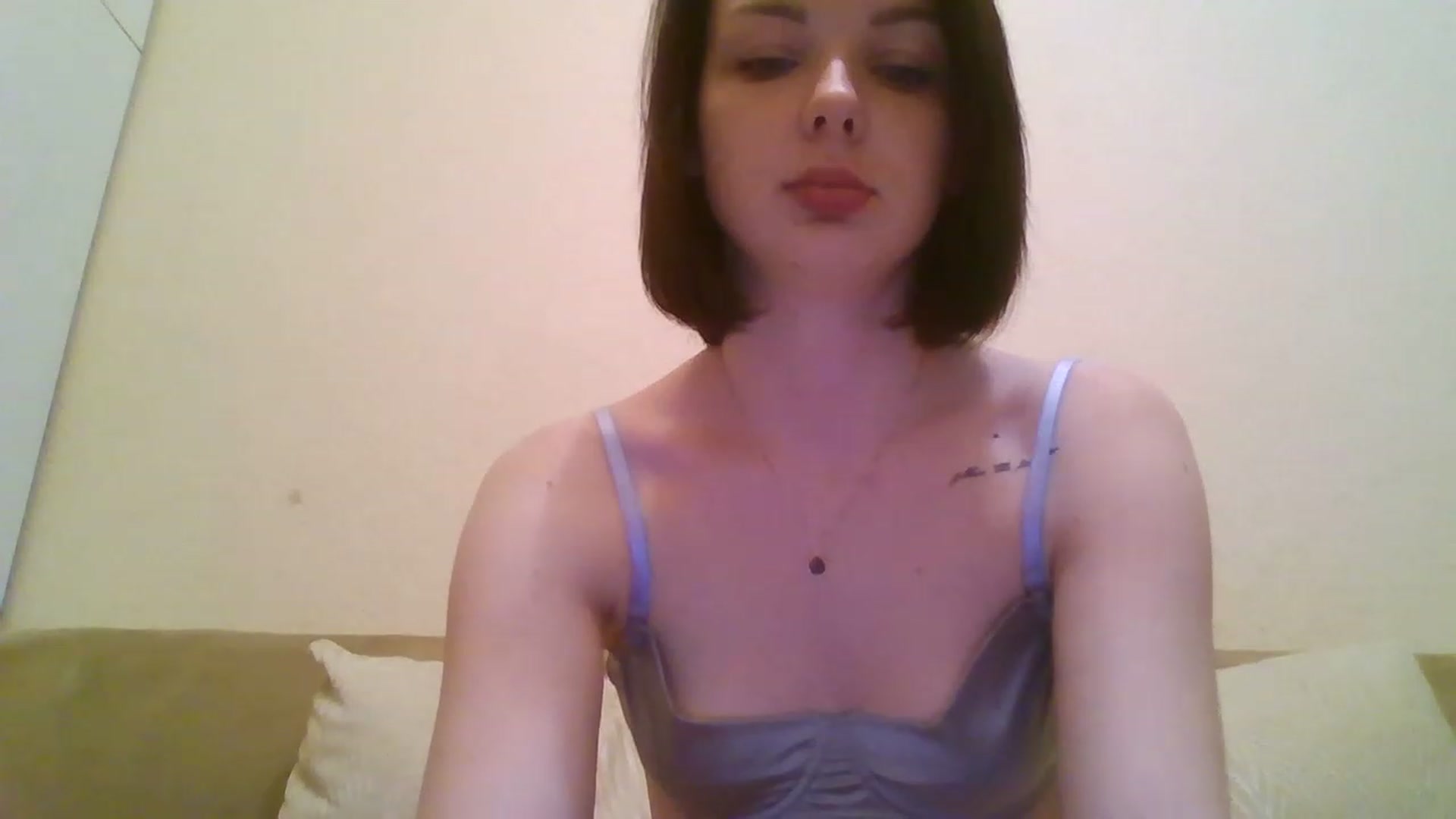 Gallery image thumbnail from RoxieSinner's myfreecams stream on, 02/01/2023, 16:22 image 16 of 20