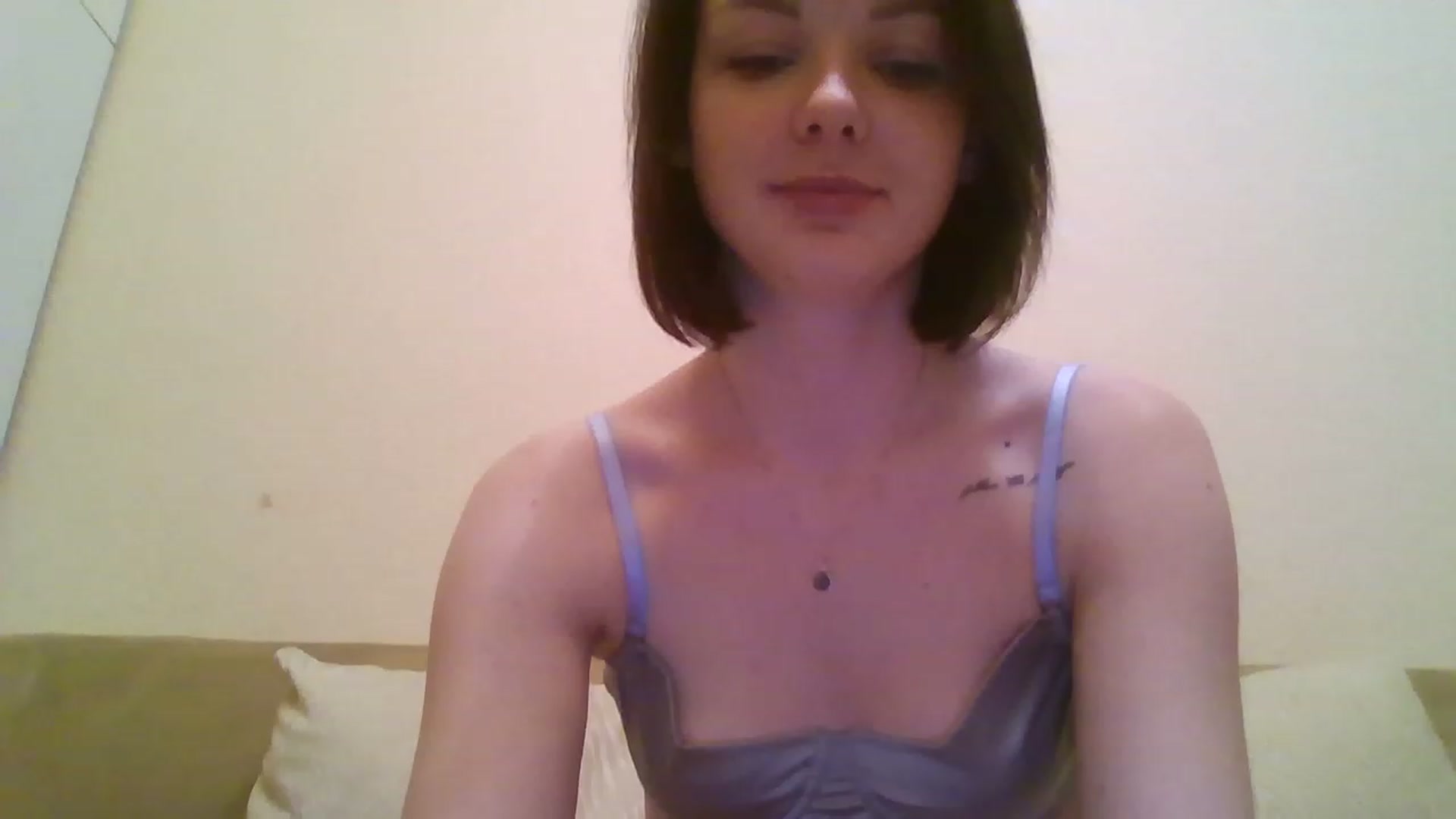 Gallery image thumbnail from RoxieSinner's myfreecams stream on, 02/01/2023, 17:29 image 8 of 20