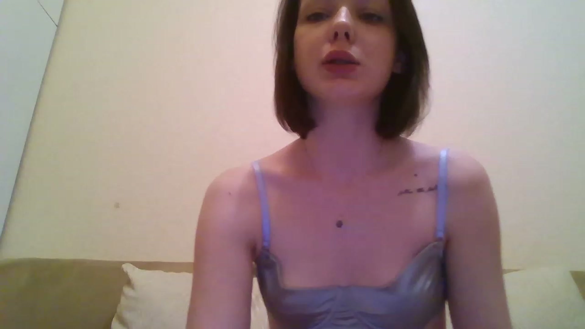 Gallery image thumbnail from RoxieSinner's myfreecams stream on, 02/01/2023, 17:29 image 5 of 20