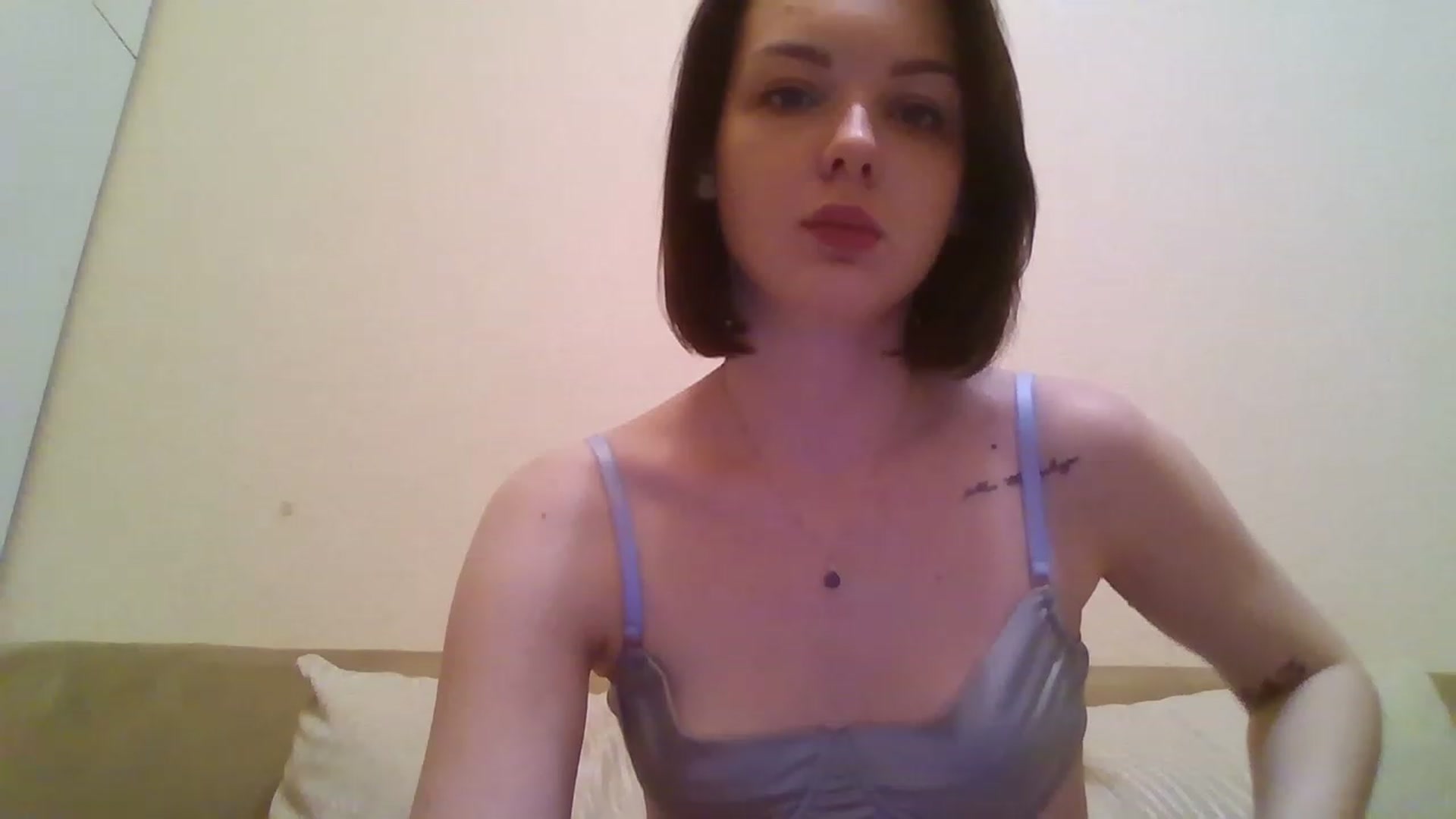 Gallery image thumbnail from RoxieSinner's myfreecams stream on, 02/01/2023, 17:29 image 13 of 20