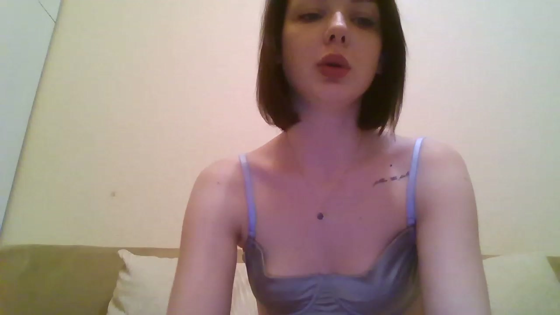 Gallery image thumbnail from RoxieSinner's myfreecams stream on, 02/01/2023, 17:29 image 4 of 20
