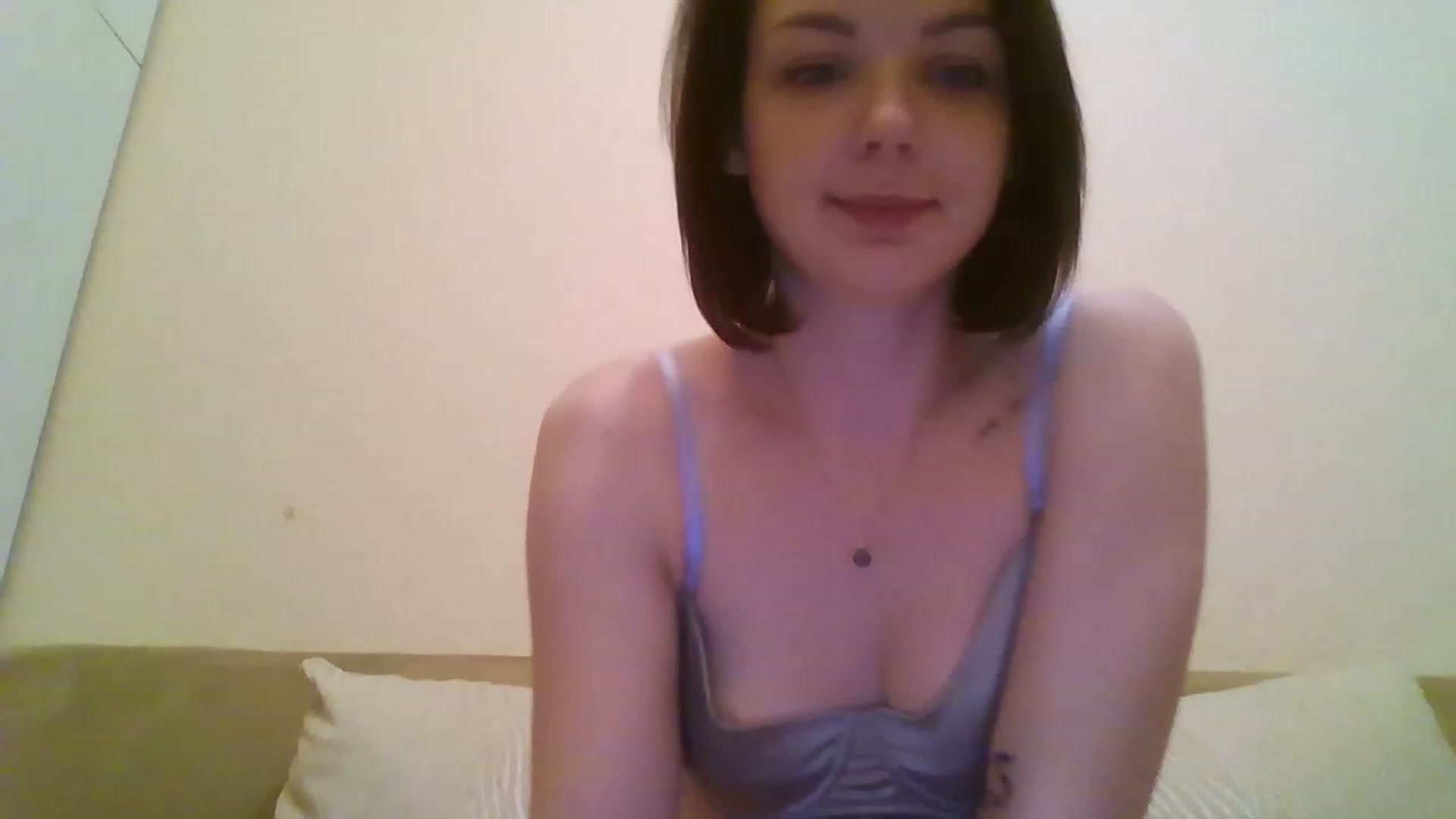 Gallery image thumbnail from RoxieSinner's myfreecams stream on, 02/01/2023, 17:29 image 1 of 20