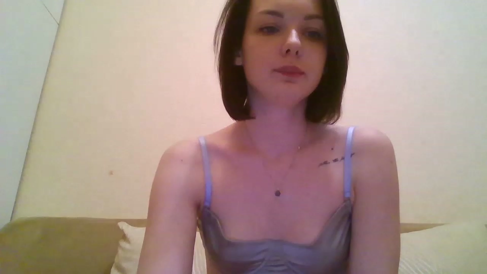 Gallery image thumbnail from RoxieSinner's myfreecams stream on, 02/01/2023, 18:46 image 1 of 20