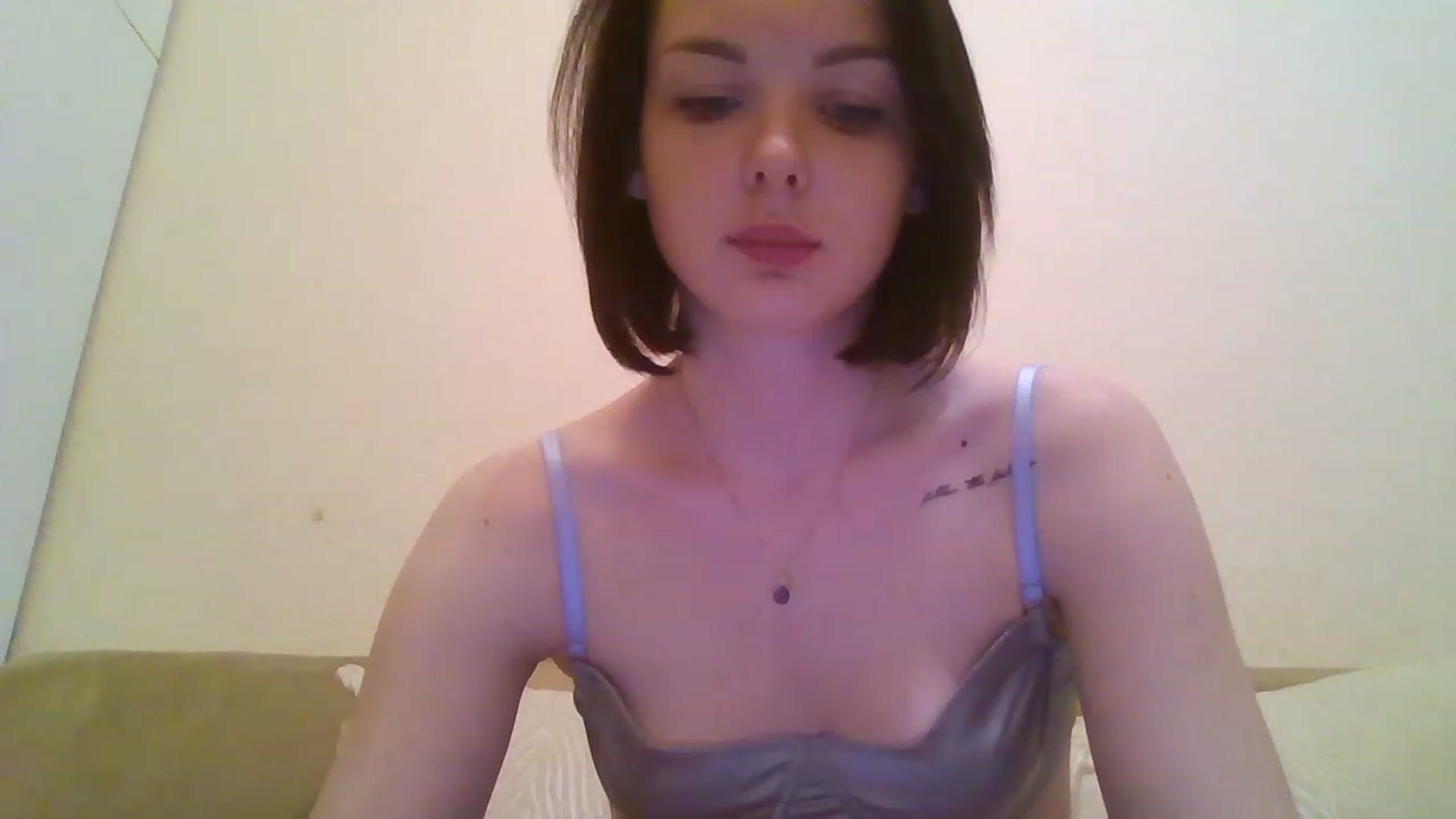 Gallery image thumbnail from RoxieSinner's myfreecams stream on, 02/01/2023, 18:46 image 6 of 20