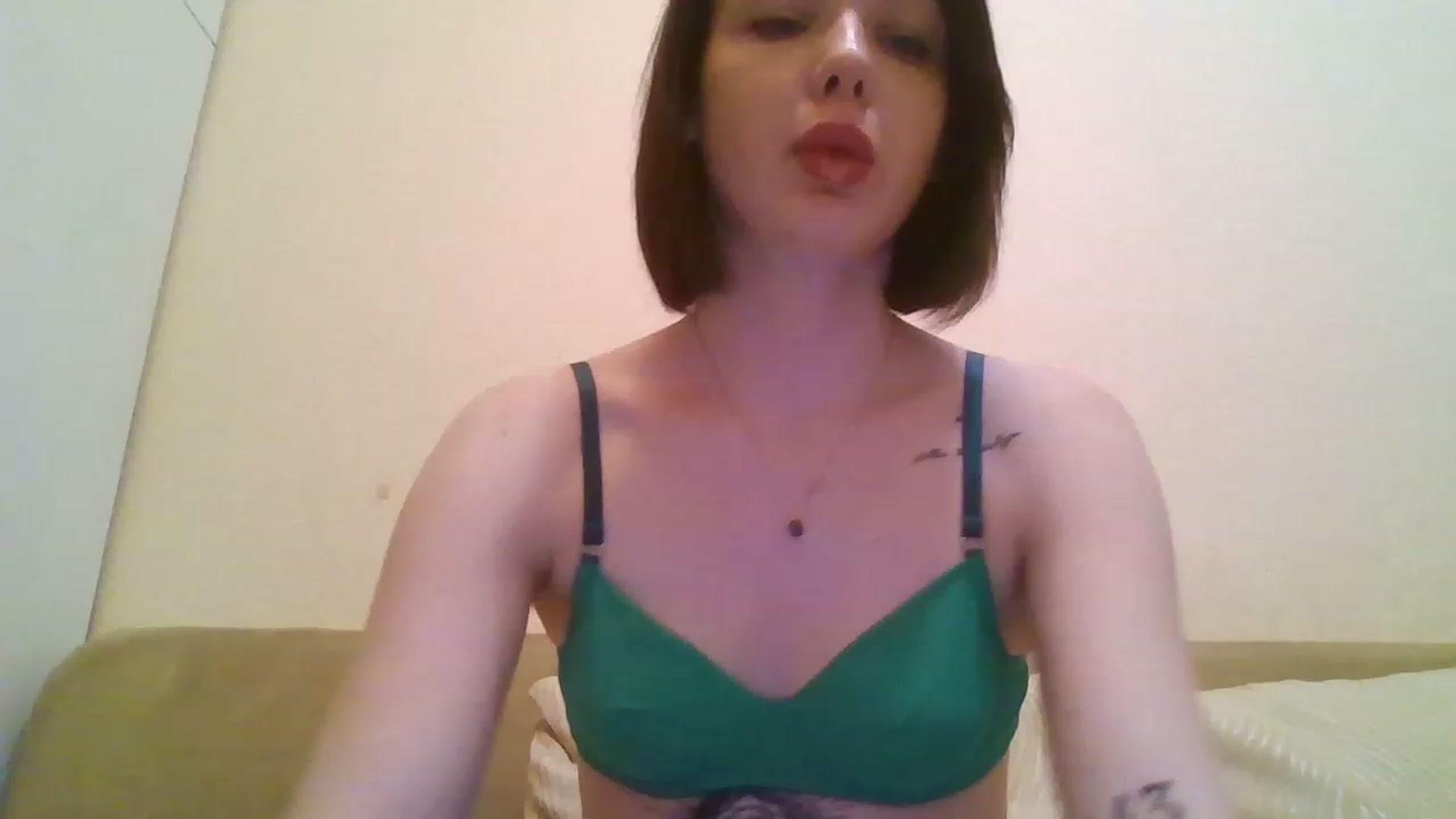 Gallery image thumbnail from RoxieSinner's myfreecams stream on, 02/02/2023, 15:34 image 3 of 20