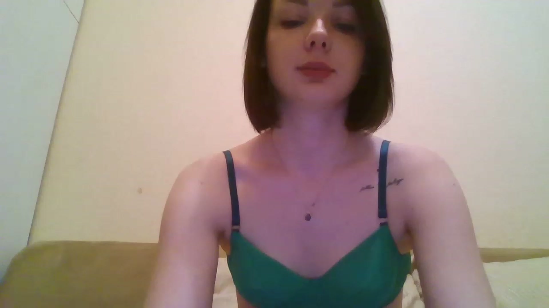 Gallery image thumbnail from RoxieSinner's myfreecams stream on, 02/02/2023, 15:34 image 9 of 20
