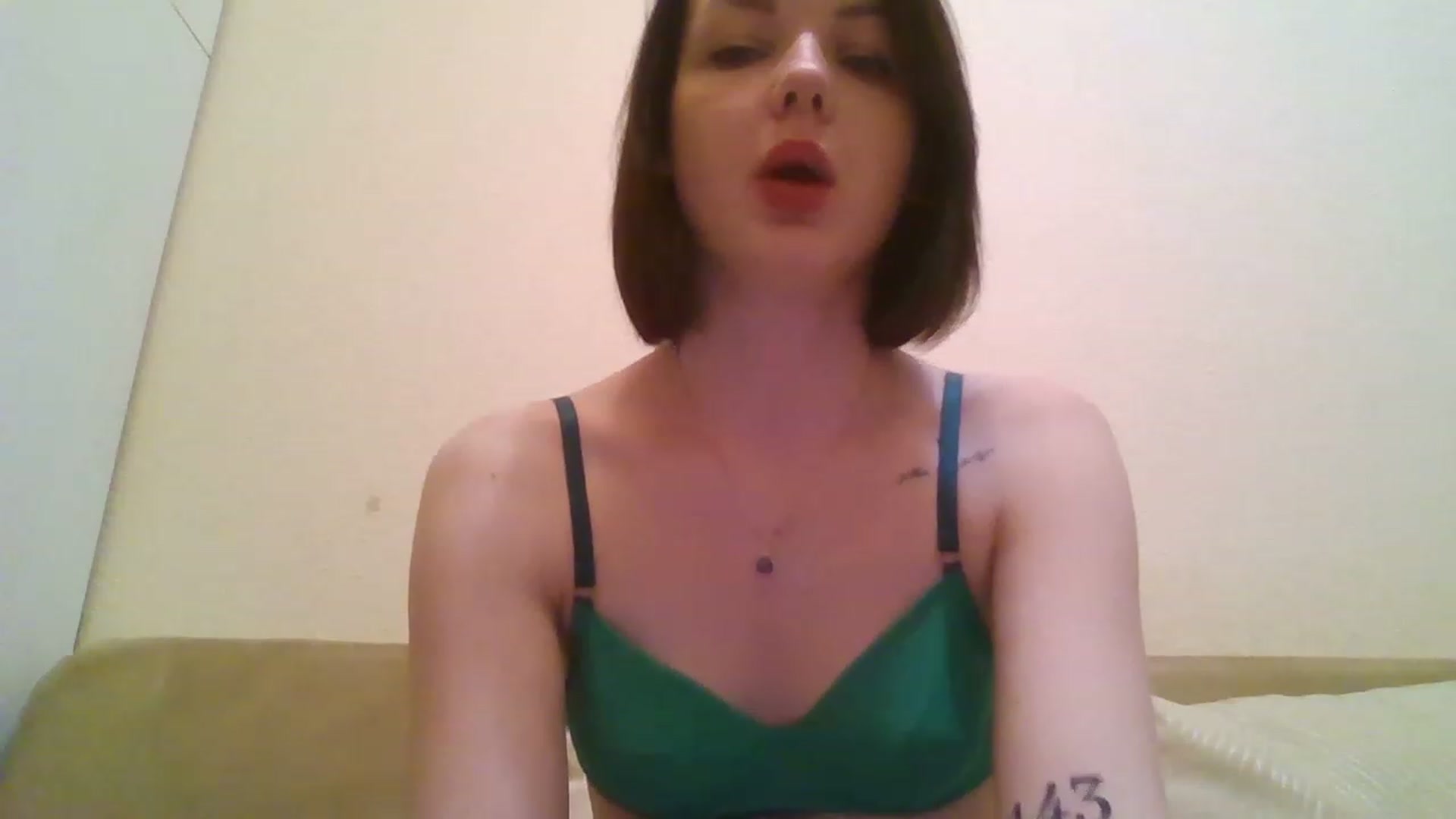 Gallery image thumbnail from RoxieSinner's myfreecams stream on, 02/02/2023, 15:34 image 8 of 20