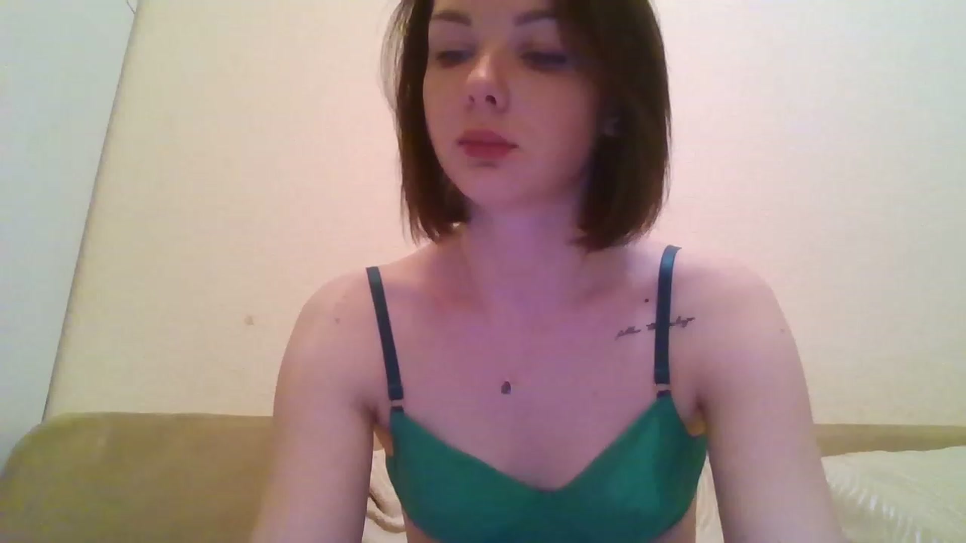 Gallery image thumbnail from RoxieSinner's myfreecams stream on, 02/02/2023, 16:41 image 15 of 20