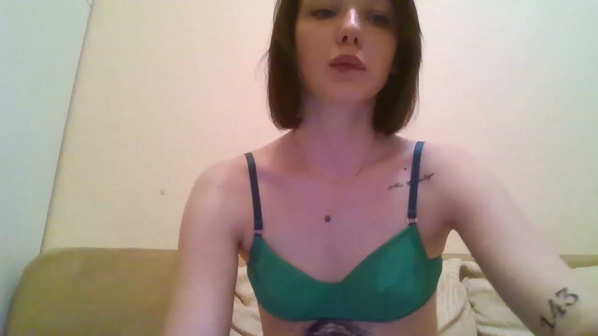 Gallery image thumbnail from RoxieSinner's myfreecams stream on, 02/02/2023, 17:36 image 13 of 20