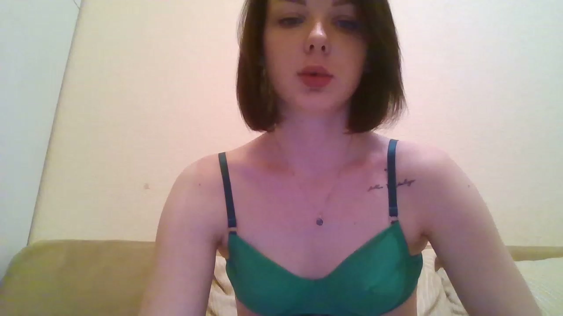 Gallery image thumbnail from RoxieSinner's myfreecams stream on, 02/02/2023, 17:56 image 18 of 20