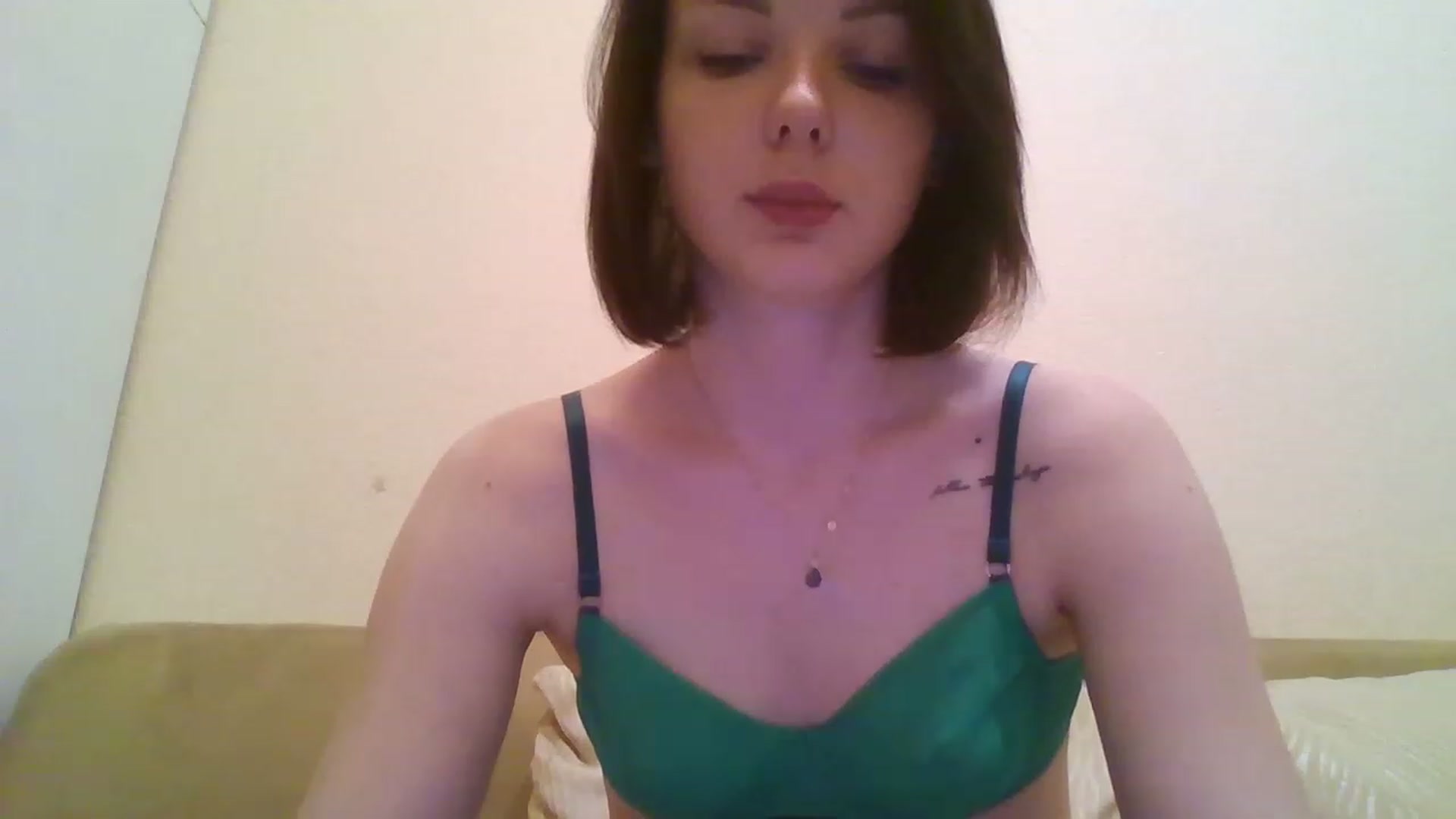 Gallery image thumbnail from RoxieSinner's myfreecams stream on, 02/02/2023, 17:56 image 15 of 20