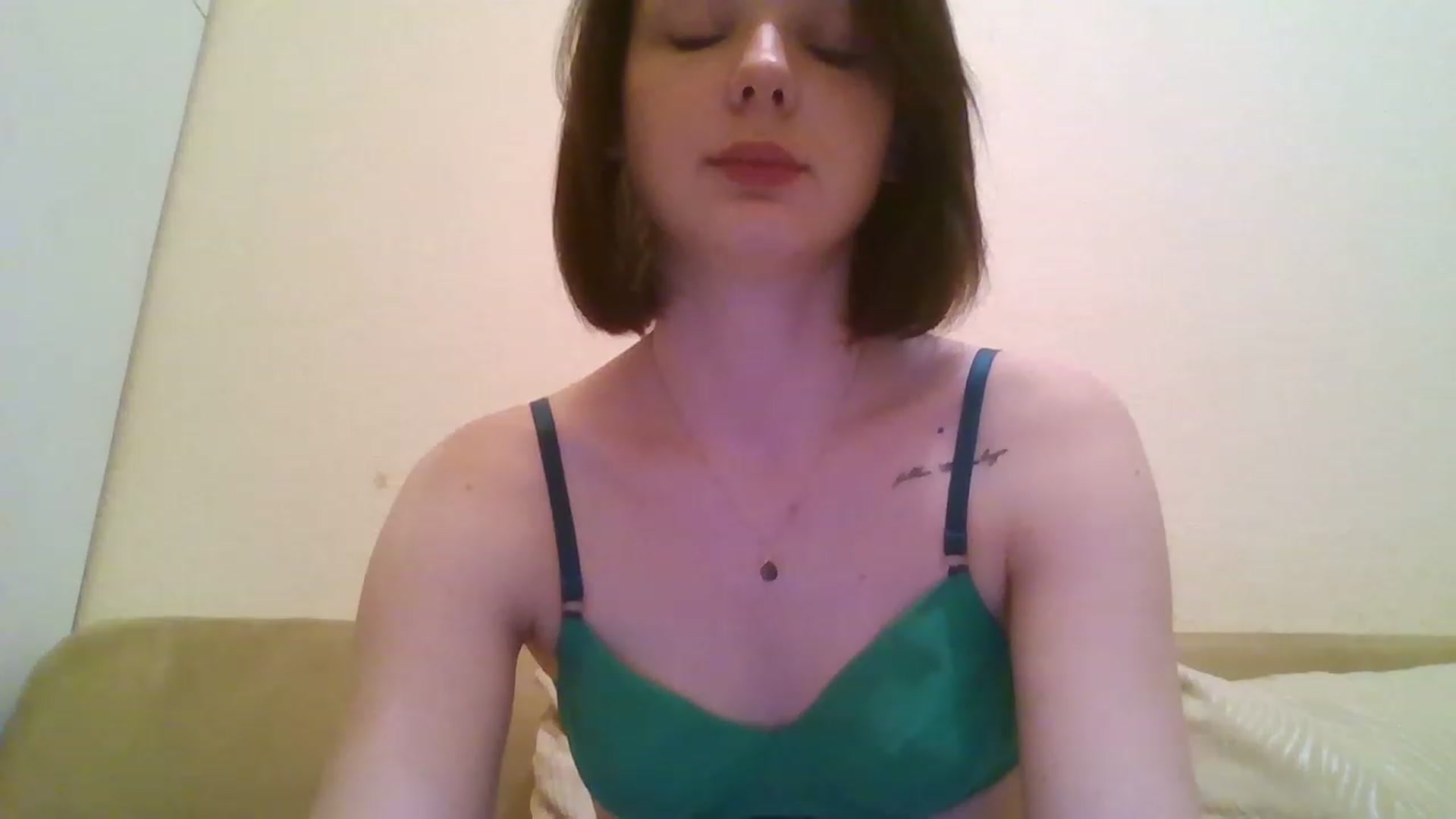 Gallery image thumbnail from RoxieSinner's myfreecams stream on, 02/02/2023, 17:56 image 14 of 20