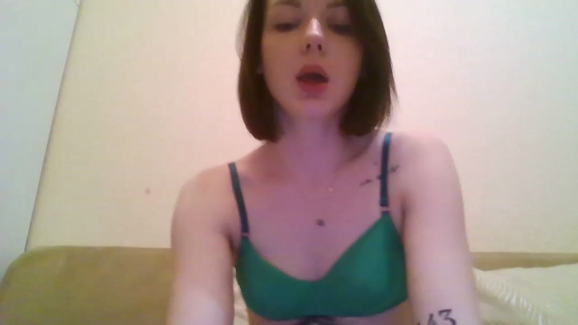 Gallery image thumbnail from RoxieSinner's myfreecams stream on, 02/02/2023, 17:56 image 1 of 20