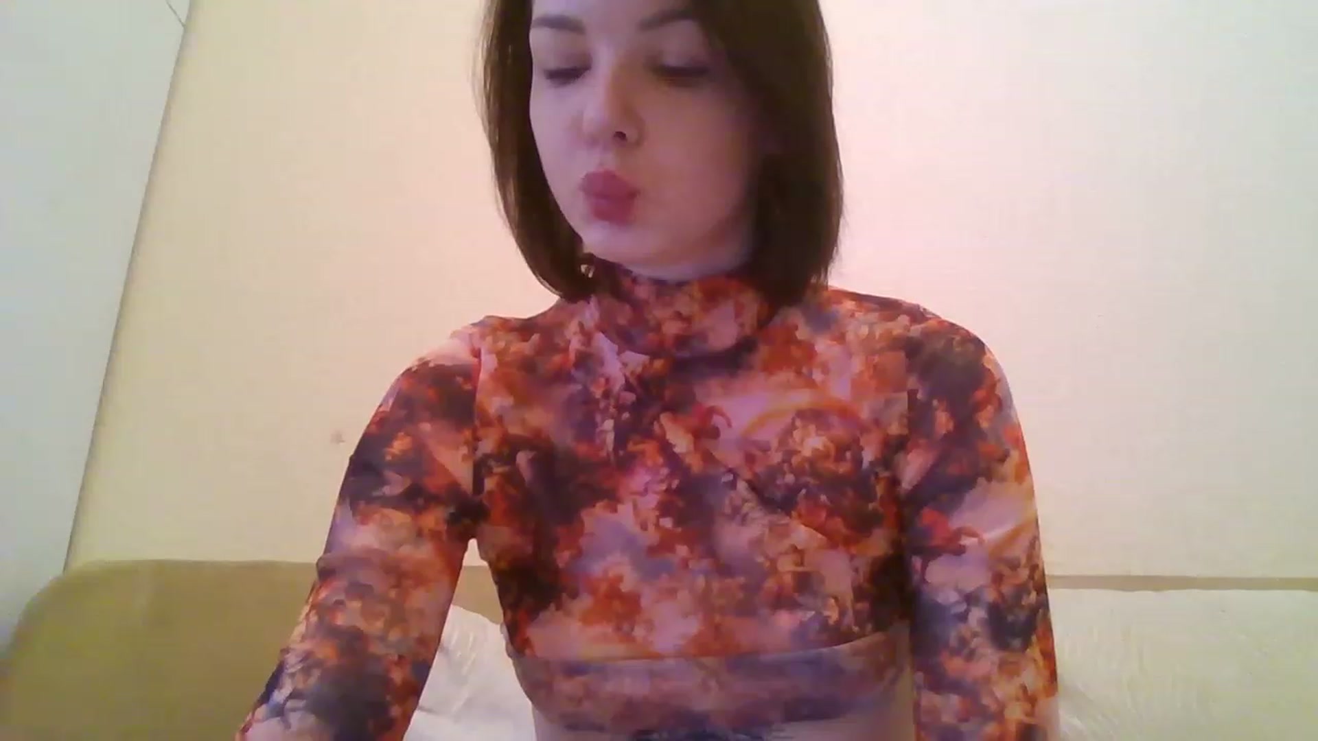 Gallery image thumbnail from RoxieSinner's myfreecams stream on, 02/05/2023, 12:20 image 19 of 20