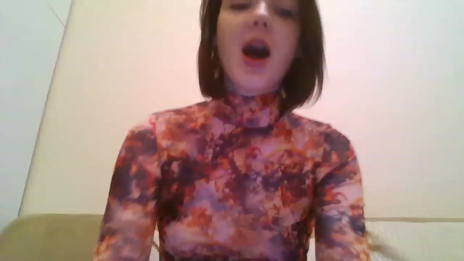 Gallery image thumbnail from RoxieSinner's myfreecams stream on, 02/05/2023, 15:42 image 15 of 20