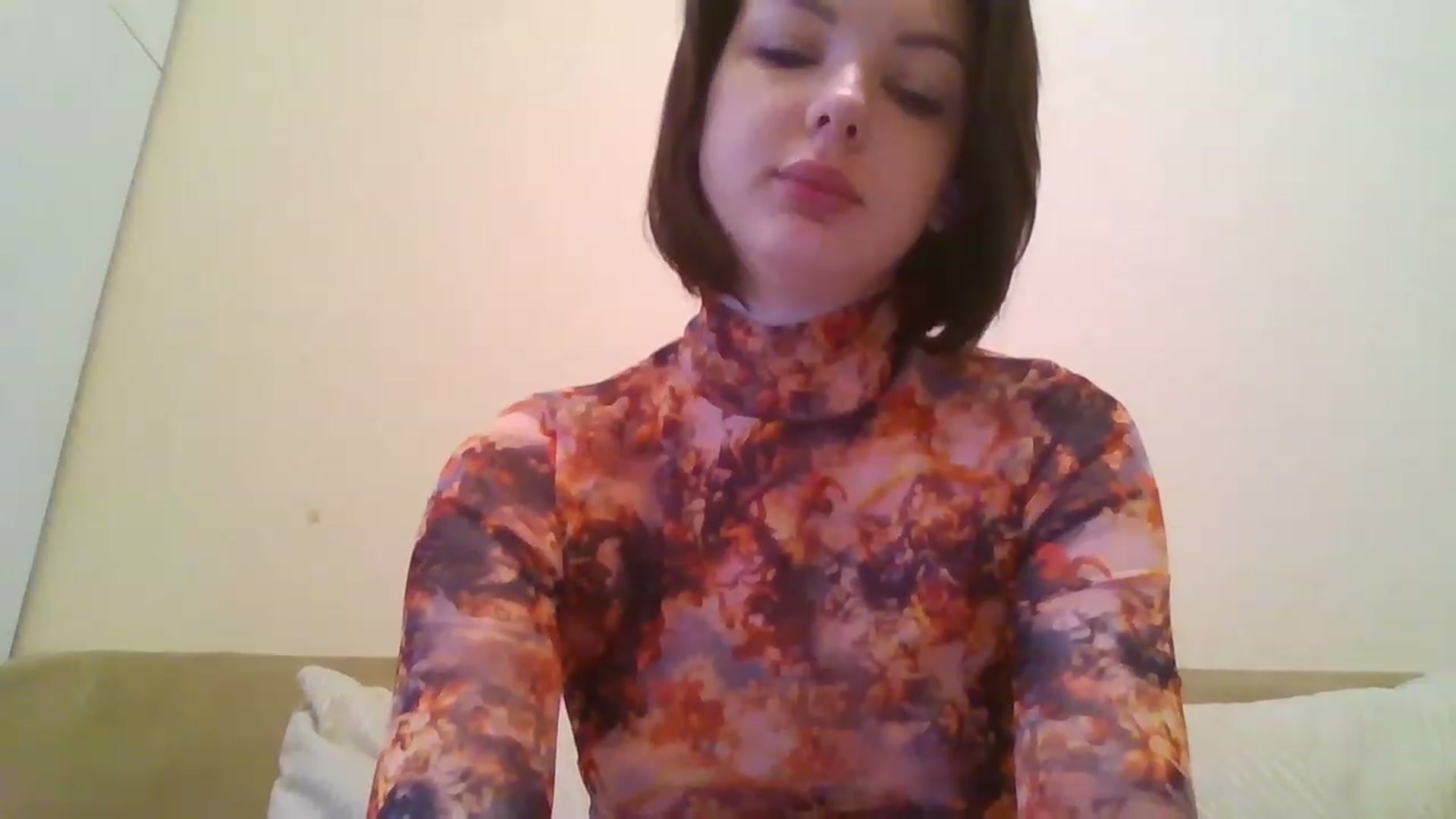 Gallery image thumbnail from RoxieSinner's myfreecams stream on, 02/13/2023, 10:19 image 15 of 20