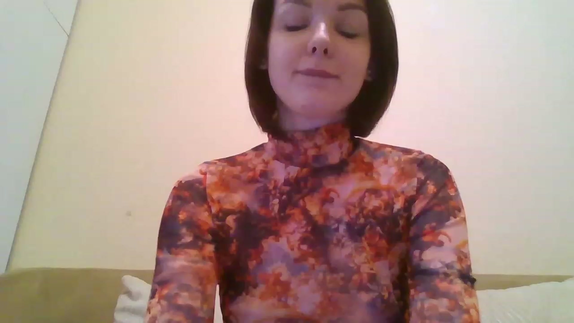 Gallery image thumbnail from RoxieSinner's myfreecams stream on, 02/13/2023, 13:13 image 12 of 20