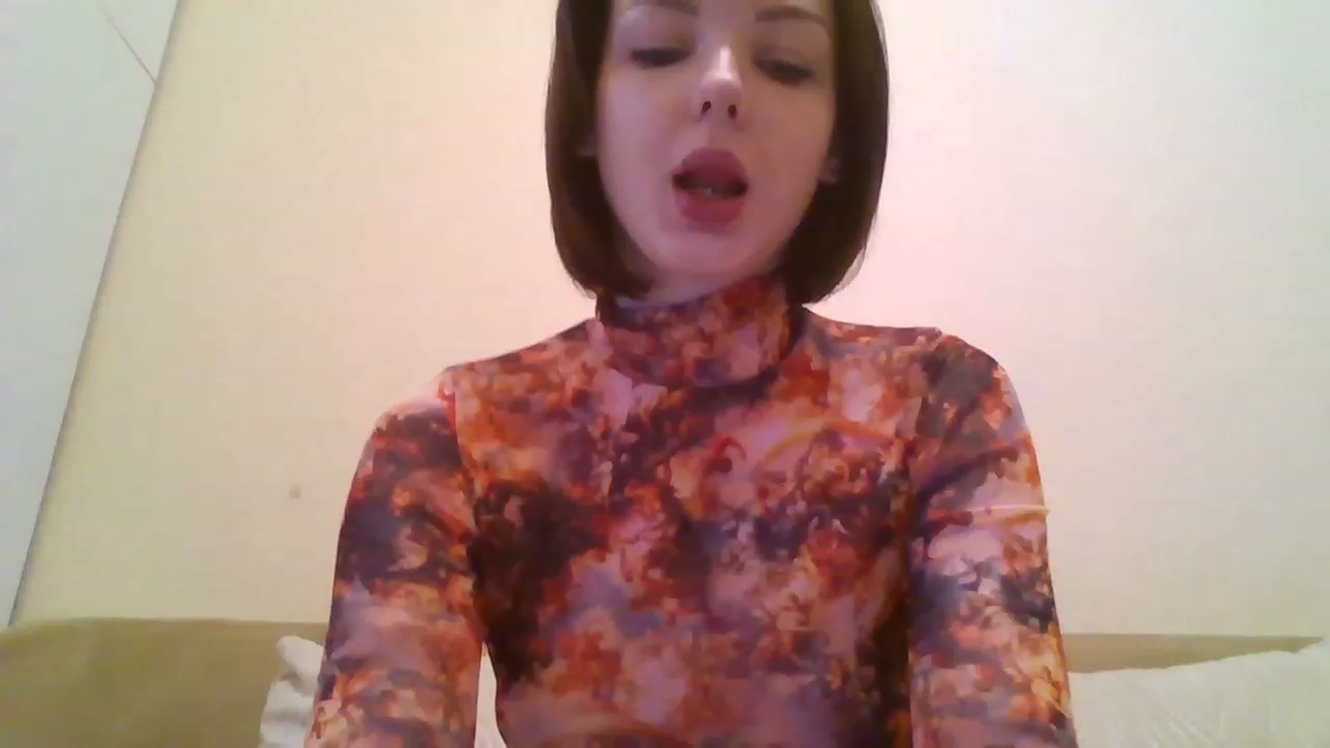 Gallery image thumbnail from RoxieSinner's myfreecams stream on, 02/13/2023, 13:13 image 2 of 20