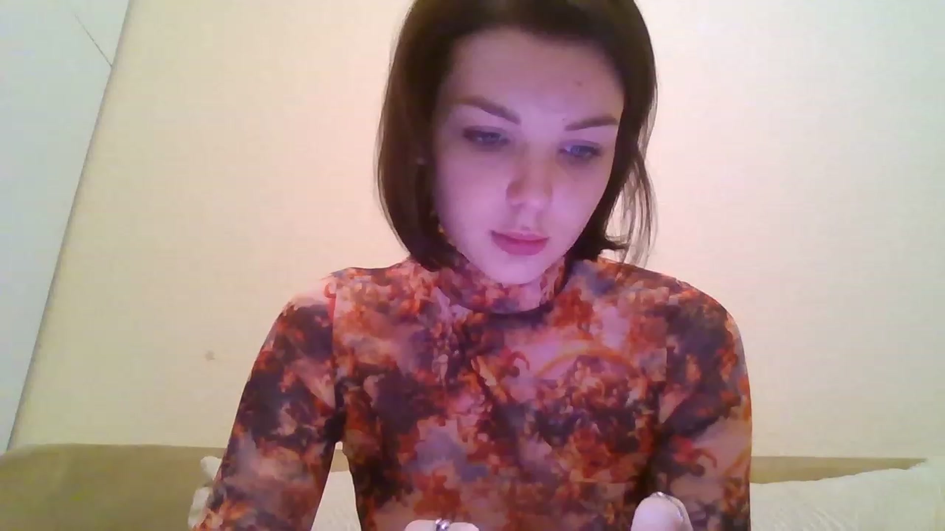 Gallery image thumbnail from RoxieSinner's myfreecams stream on, 02/13/2023, 13:37 image 3 of 20