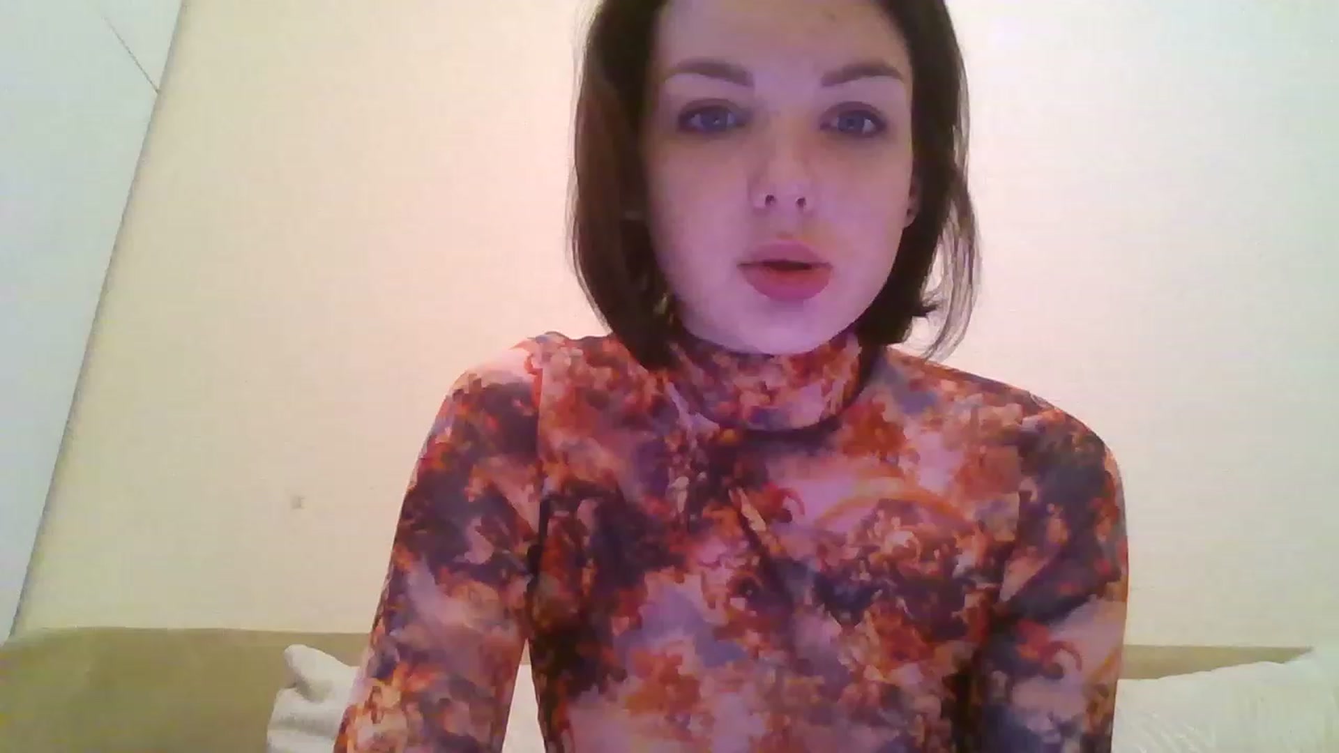 Gallery image thumbnail from RoxieSinner's myfreecams stream on, 02/13/2023, 13:37 image 2 of 20
