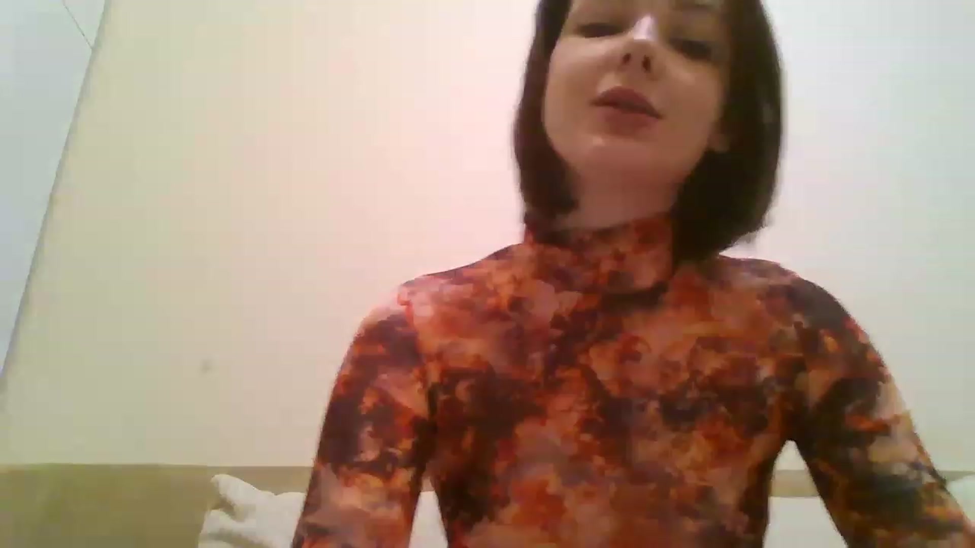 Gallery image thumbnail from RoxieSinner's myfreecams stream on, 02/13/2023, 14:49 image 14 of 20