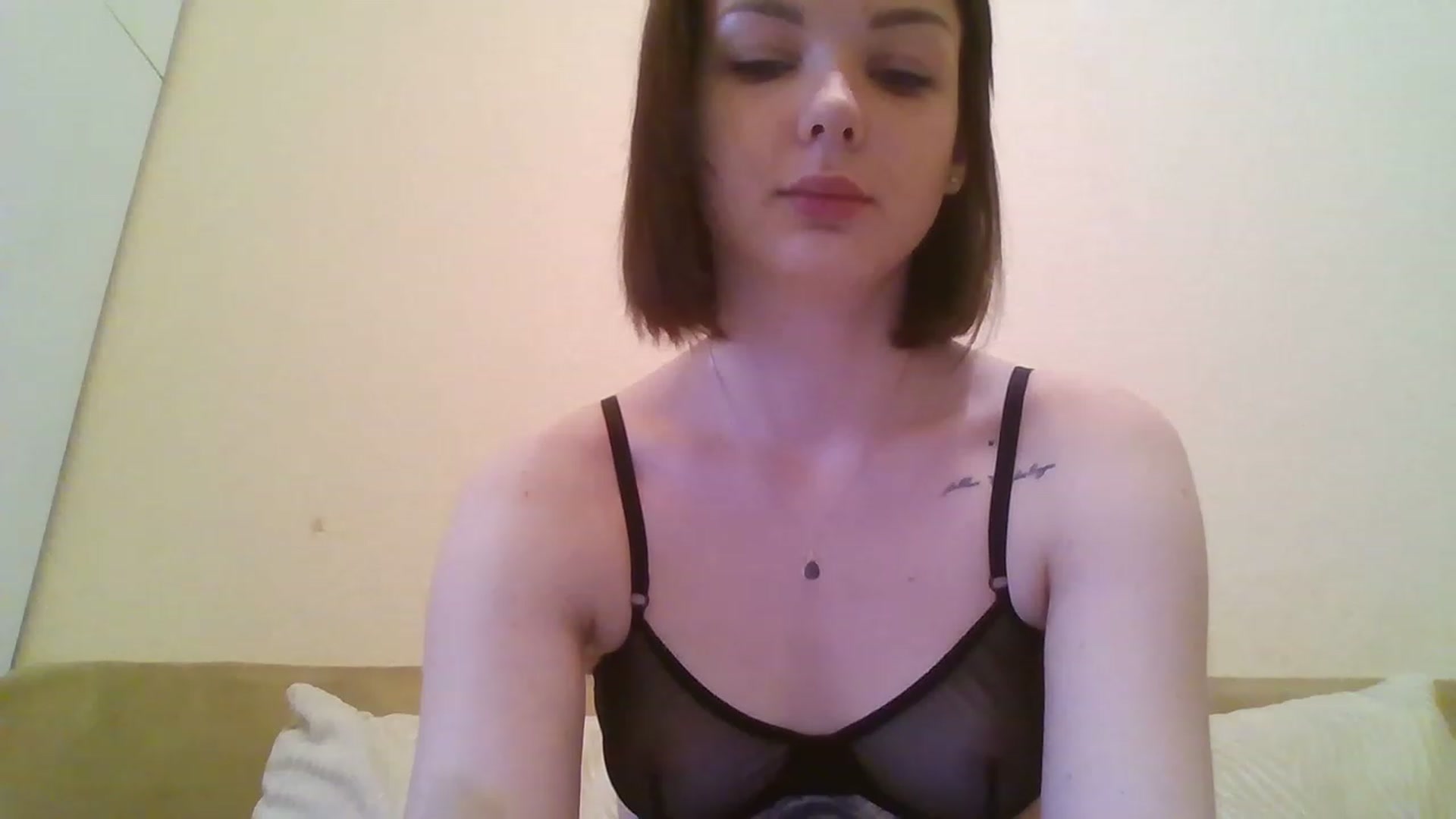 Gallery image thumbnail from RoxieSinner's myfreecams stream on, 02/14/2023, 11:36 image 15 of 20
