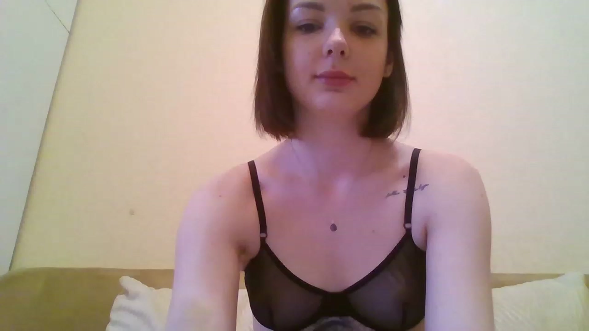 Gallery image thumbnail from RoxieSinner's myfreecams stream on, 02/14/2023, 11:36 image 3 of 20