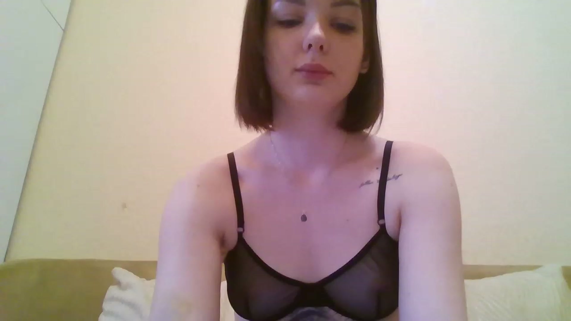 Gallery image thumbnail from RoxieSinner's myfreecams stream on, 02/14/2023, 11:36 image 10 of 20