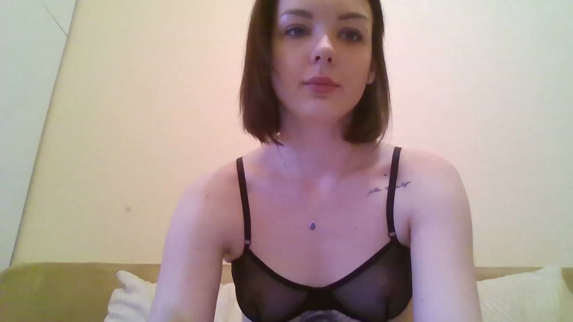 Gallery image thumbnail from RoxieSinner's myfreecams stream on, 02/14/2023, 11:36 image 1 of 20