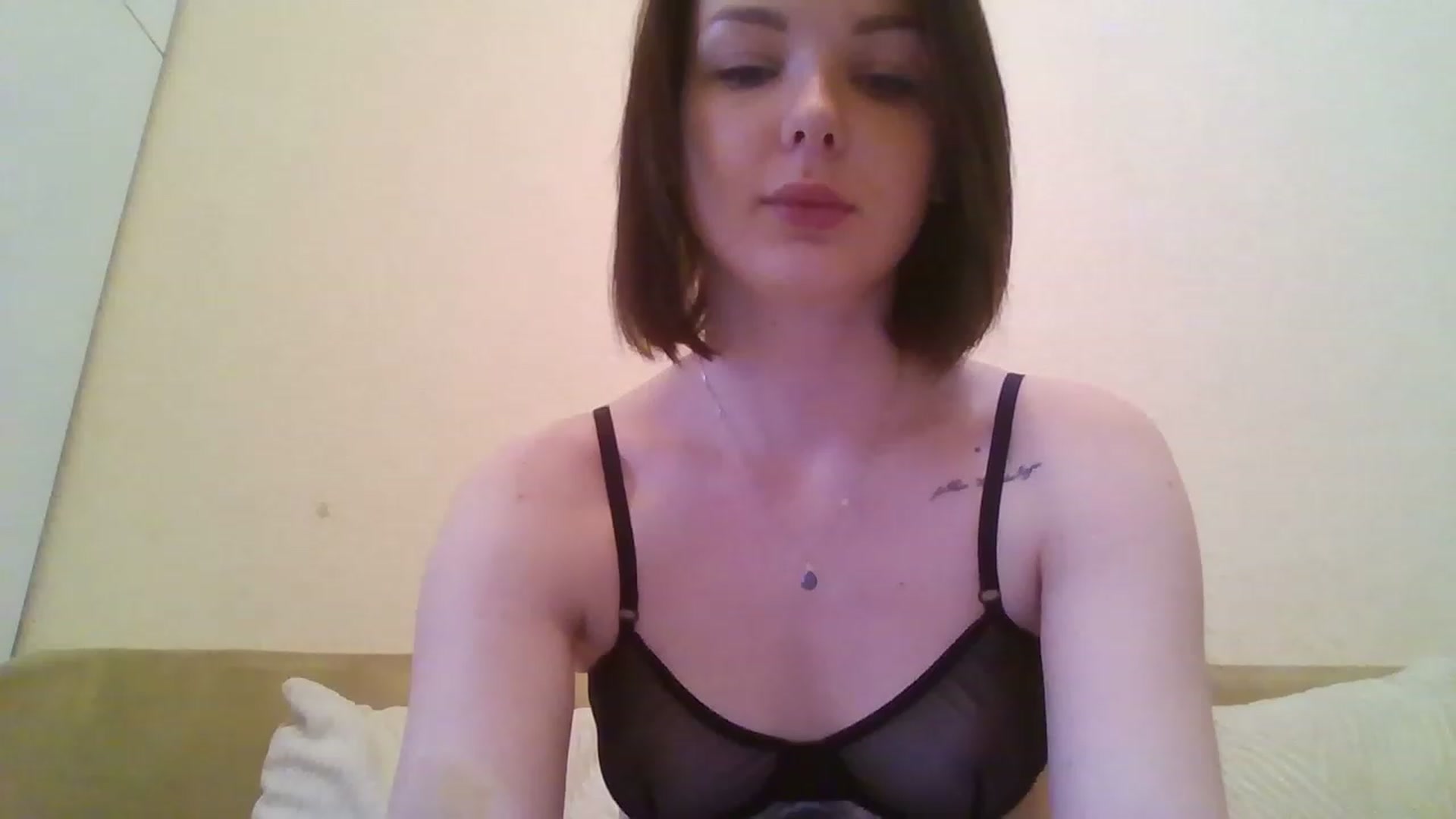 Gallery image thumbnail from RoxieSinner's myfreecams stream on, 02/14/2023, 12:46 image 12 of 20