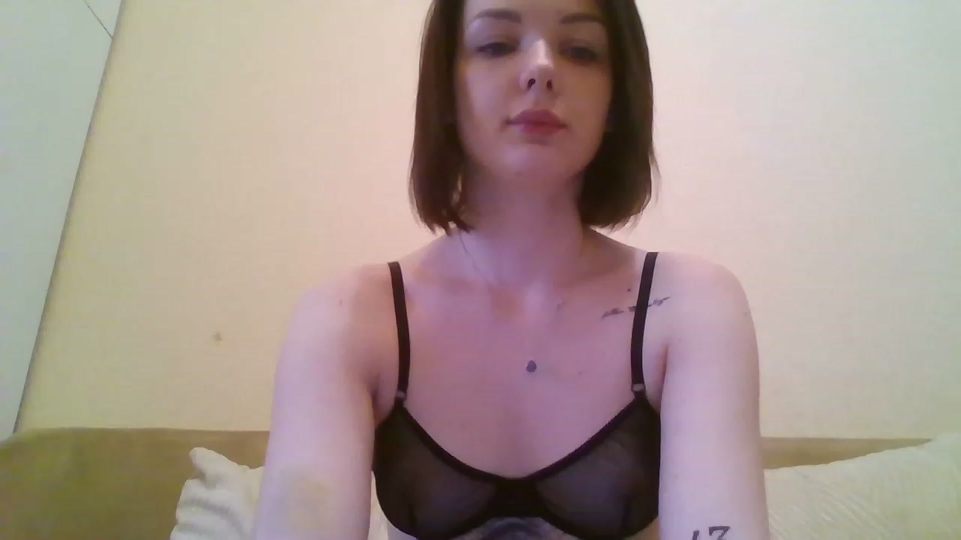 Gallery image thumbnail from RoxieSinner's myfreecams stream on, 02/14/2023, 12:46 image 7 of 20