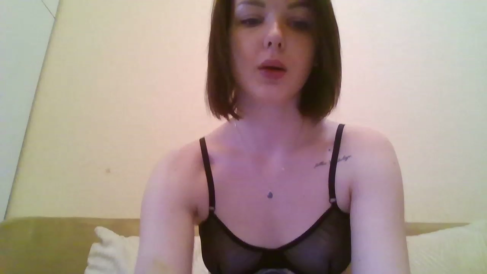 Gallery image thumbnail from RoxieSinner's myfreecams stream on, 02/14/2023, 12:46 image 15 of 20