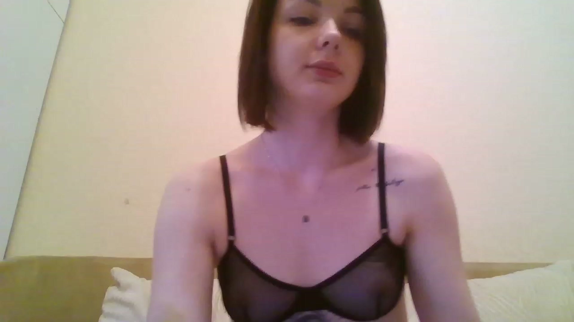 Gallery image thumbnail from RoxieSinner's myfreecams stream on, 02/14/2023, 12:46 image 17 of 20