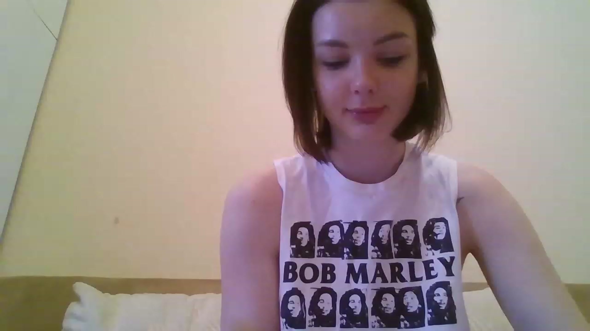 Gallery image thumbnail from RoxieSinner's myfreecams stream on, 02/15/2023, 09:43 image 4 of 20