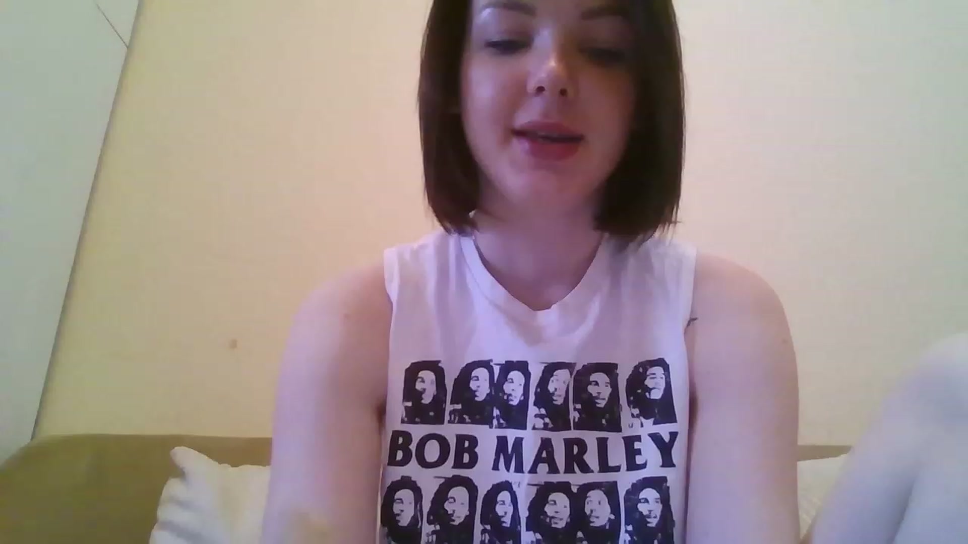 Gallery image thumbnail from RoxieSinner's myfreecams stream on, 02/15/2023, 10:23 image 15 of 20
